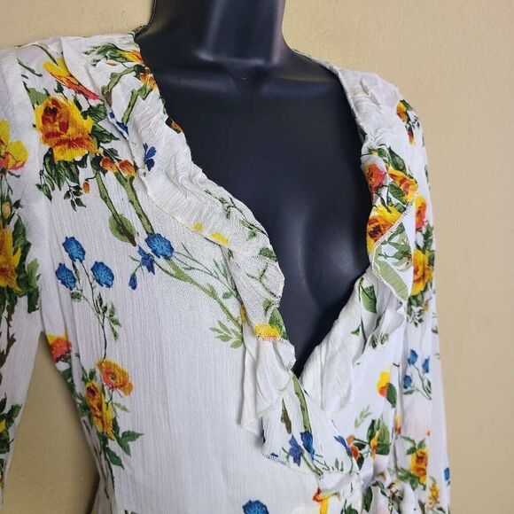 Raga Buttercup Fields Wrap Dress - Picture 4 of 9